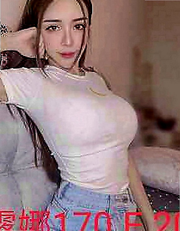 西港小姐外出：香菱 |正妹|168cm|54kg|C罩杯|18歲|#百年難遇的一件事情 我也是第一次遇到哦