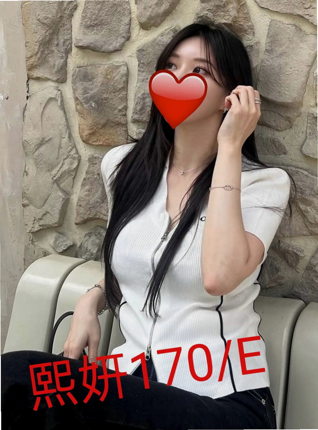 台南找茶：柔君 |健身正妹|164cm|43kg|D罩杯|21歲|齊臀短裙、 滑溜溜的在幫你打個奶泡 深喉 冰火 舌吻，無套吹，